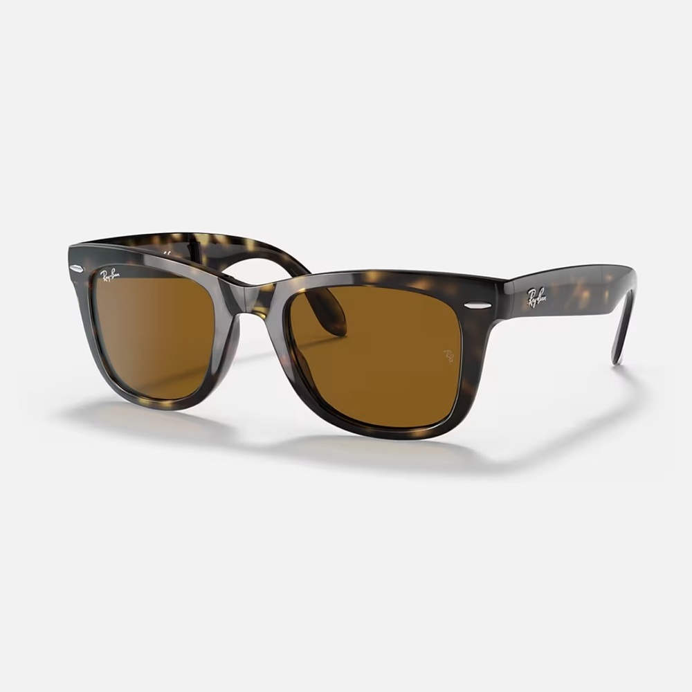 Ray Ban Wayfarer folding classic in Polished Light Havana
